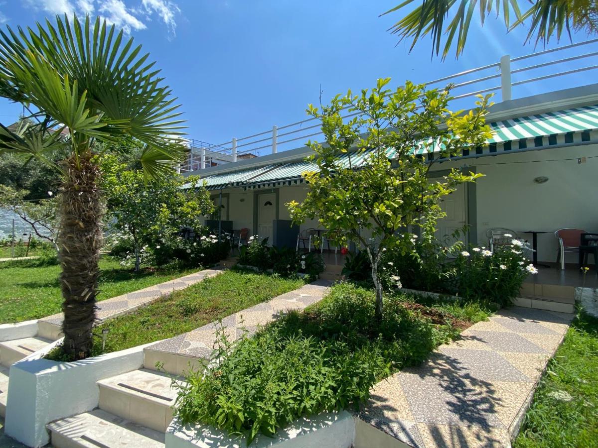 Yard Paradise Rooms Dhërmi Dış mekan fotoğraf