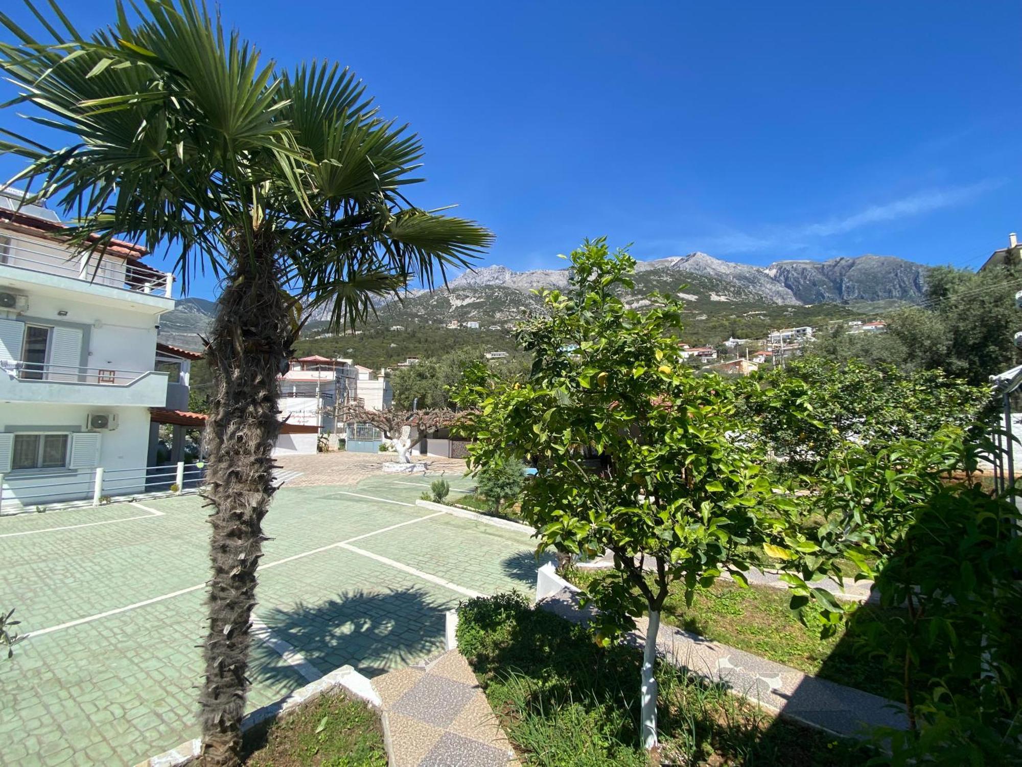 Yard Paradise Rooms Dhërmi Dış mekan fotoğraf