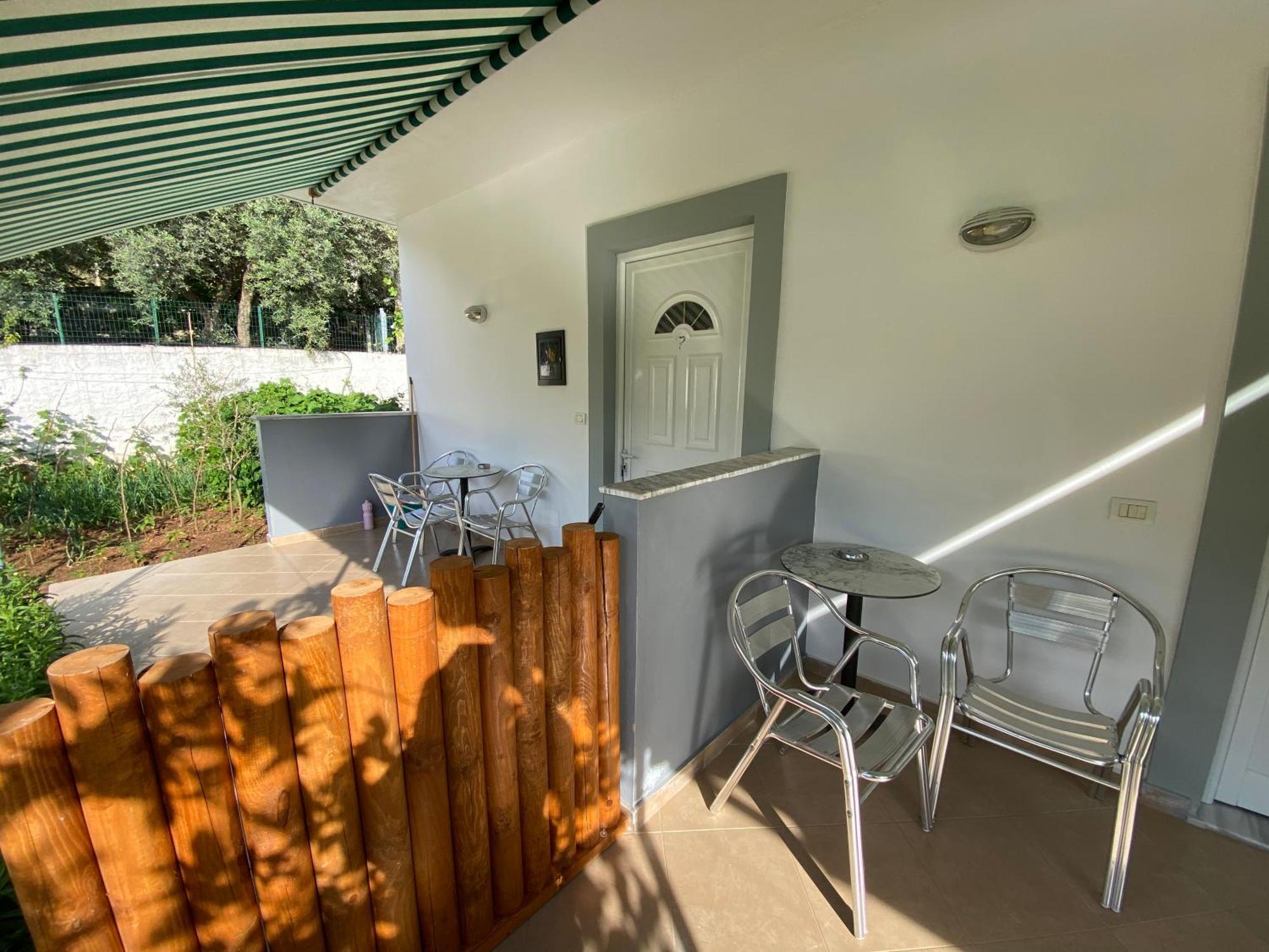 Yard Paradise Rooms Dhërmi Dış mekan fotoğraf