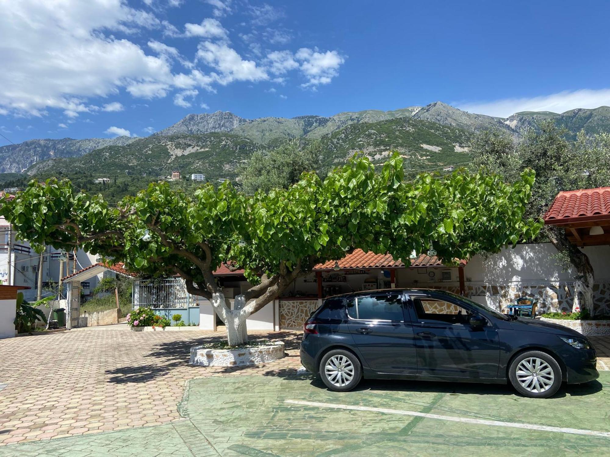 Yard Paradise Rooms Dhërmi Dış mekan fotoğraf